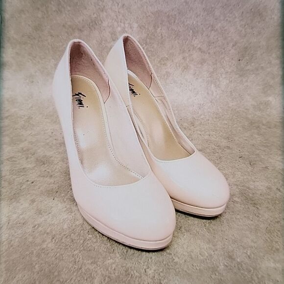 FIONI WOMEN"S HIGH HEEL ROUND TOE SLIP-ON SHOE - Picture 2 of 14